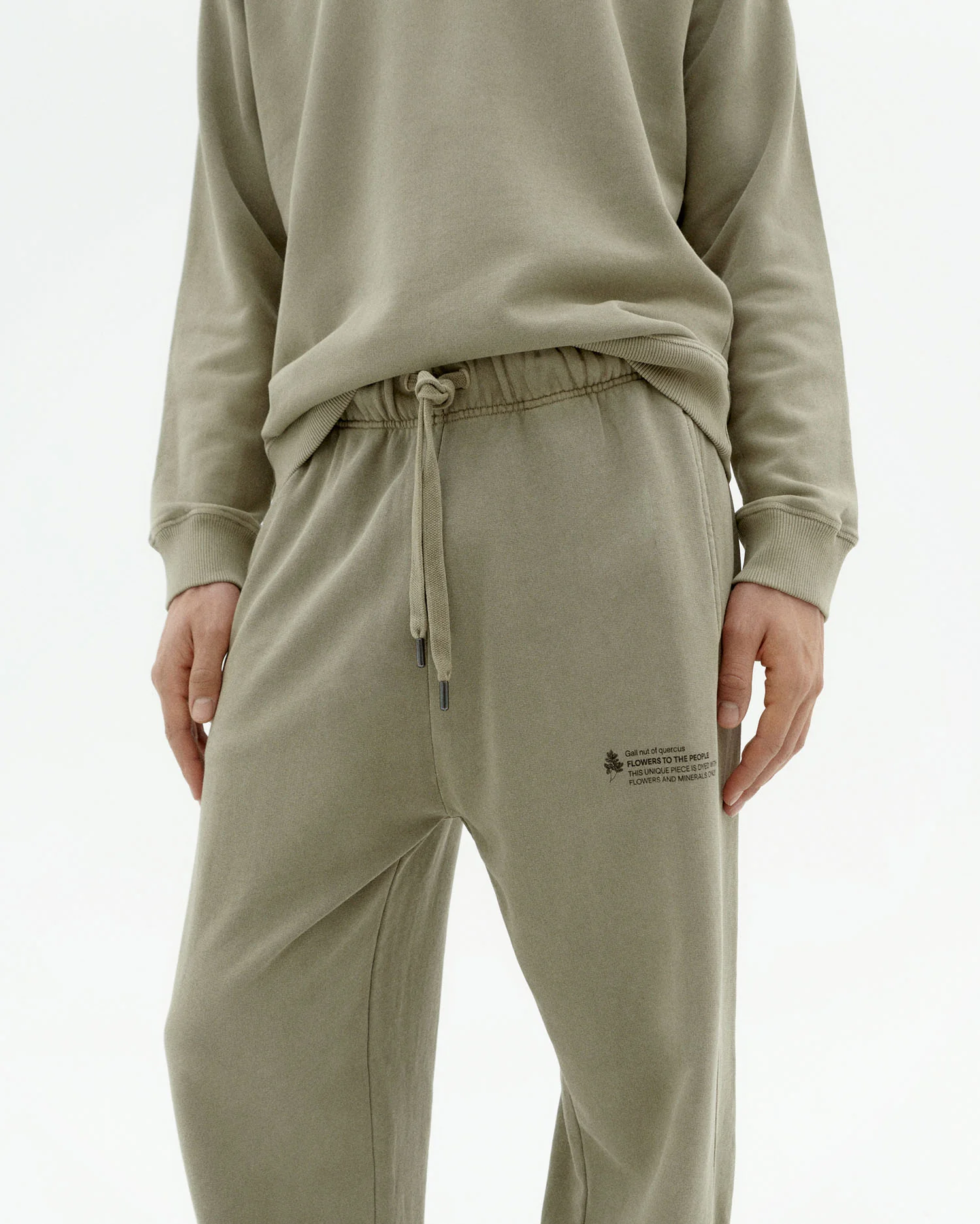 Chándal unisex nut tinte natural - Image 4